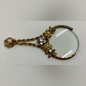 Antique Ornate Victorian Style Mother of Pearl Faux Diamond Loupe Magnifier